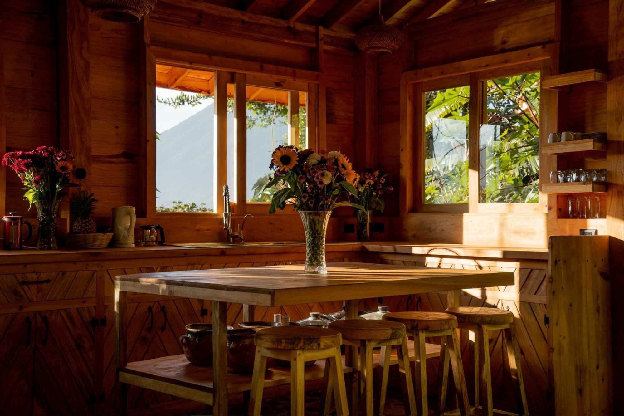 Fuego Atitlan Eco-Hotel San Marcos La Laguna Exterior photo